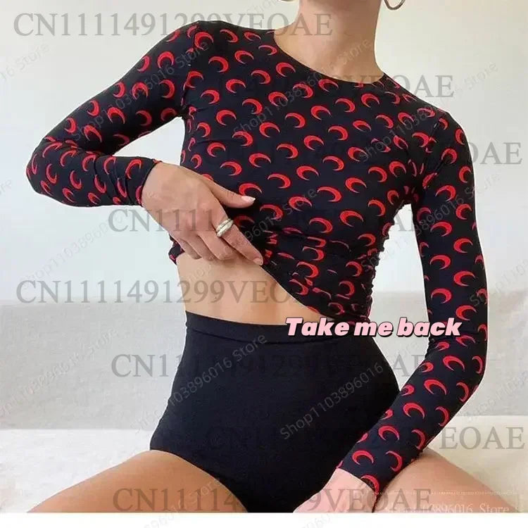 Moon Printed Tshirt Graphic Top for Women Stretchy Slim Korean Fall Spring Long Sleeve Tees Y2k Grunge T-Shirt 2000s Clothes