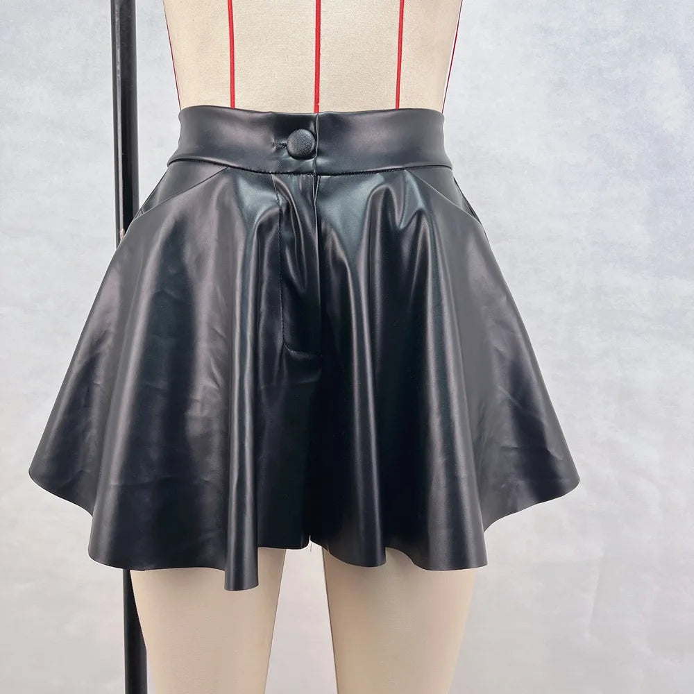 Women's High-Waisted PU Leather Pants Short Slim Fit Fashionable Casual Shorts for Autumn Winter Seasonal Wear Black