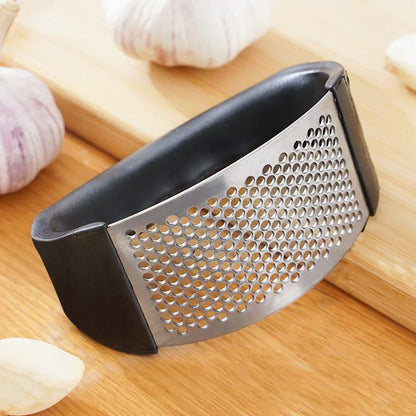 Manual Stainless Steel Garlic Press Crusher Vegetable Fruit Mincer Kitchen Chopping Tool Gadget