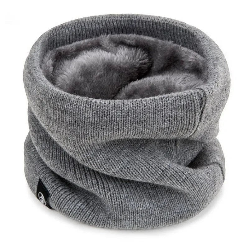 COMFORT grey knit neck gaiter scarf with plush fleece lining for winter warmth and outdoor activities.