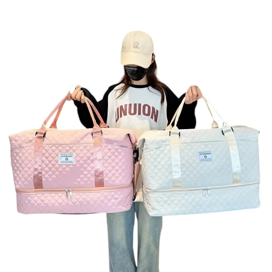 COMFORTH Quilted Duffel Bag with matching pouch, pink and white, diamond-quilted pattern, separate bottom compartment, ideal for travel.