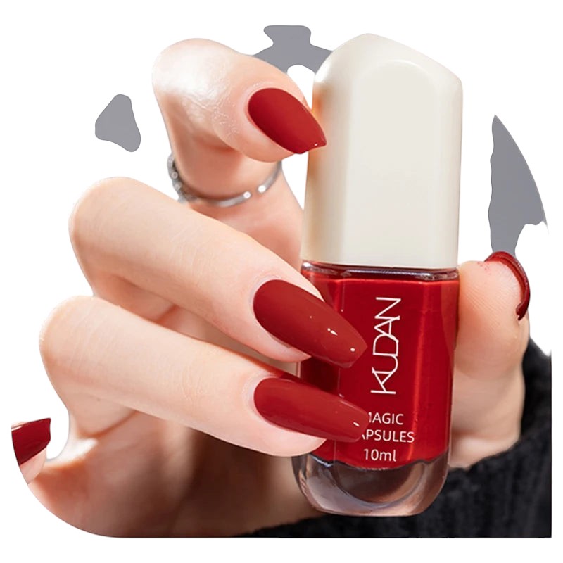 COMFORTH water-based peel off nail polish in classic red, 10ml bottle. Features a glossy finish and chip-resistant formula.